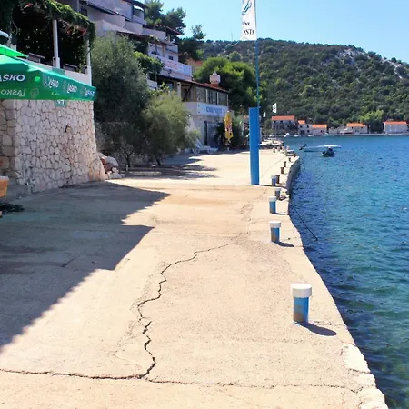 Zaklopatica 8342b Lastovo