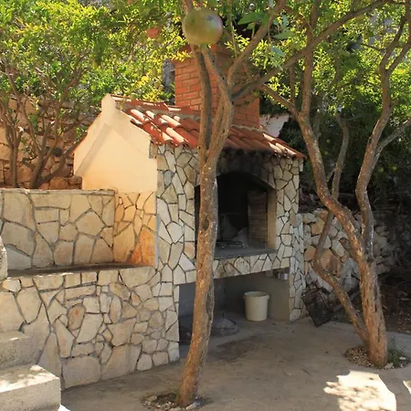 Zaklopatica 8342b Apartment Lastovo