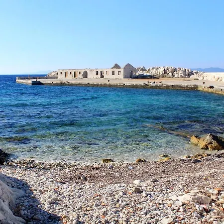 Zaklopatica 8342b Apartment *