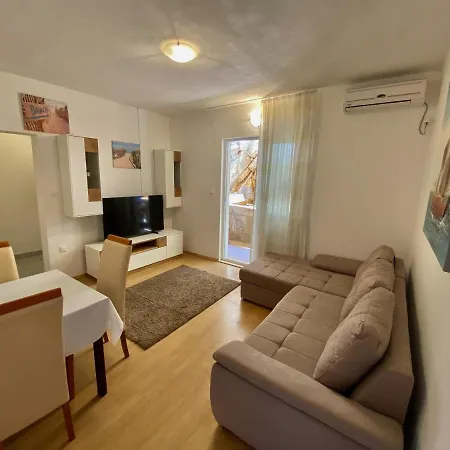 Zaklopatica 8342b Apartment Lastovo